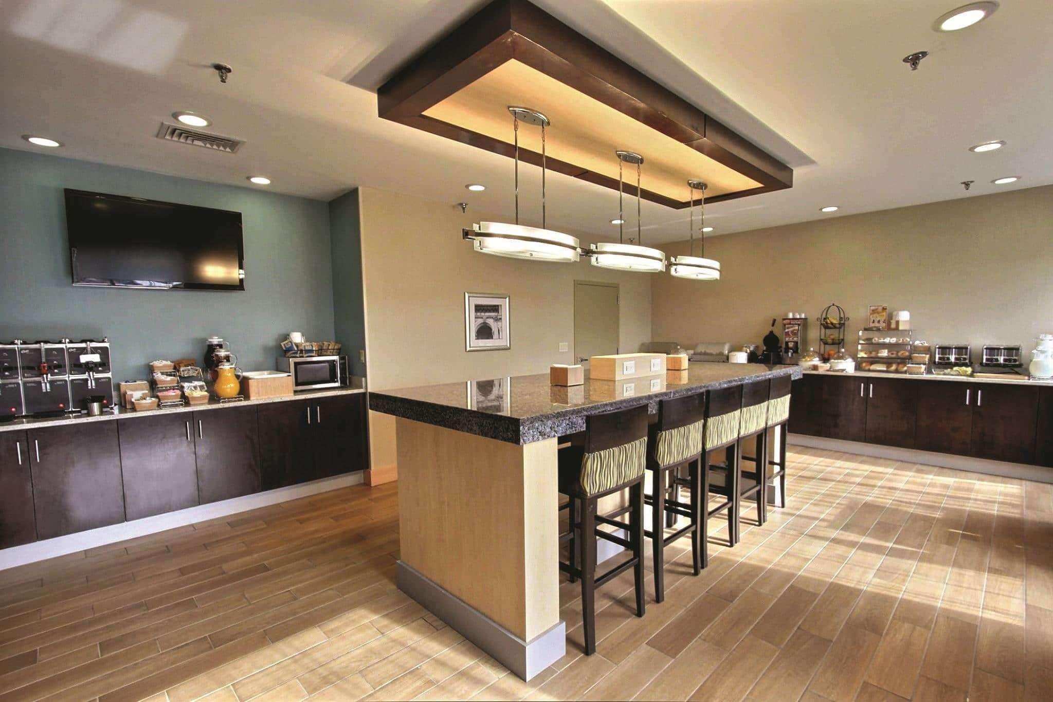 La Quinta Inn & Suites By Wyndham Richmond-מידלות'יאן מראה חיצוני תמונה