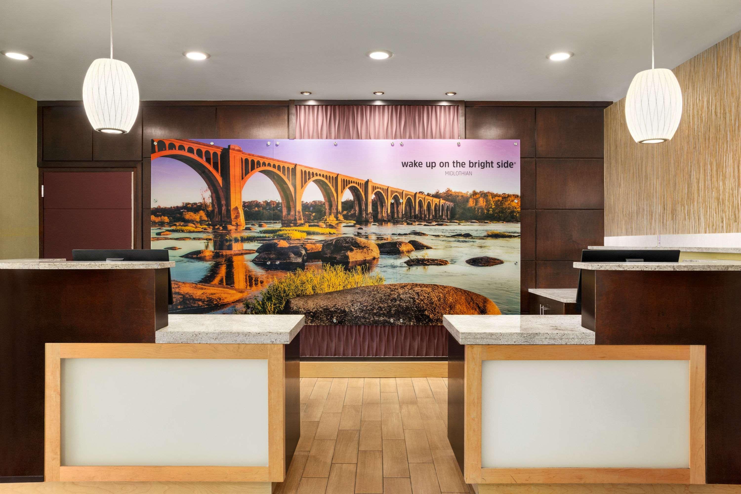 La Quinta Inn & Suites By Wyndham Richmond-מידלות'יאן מראה חיצוני תמונה