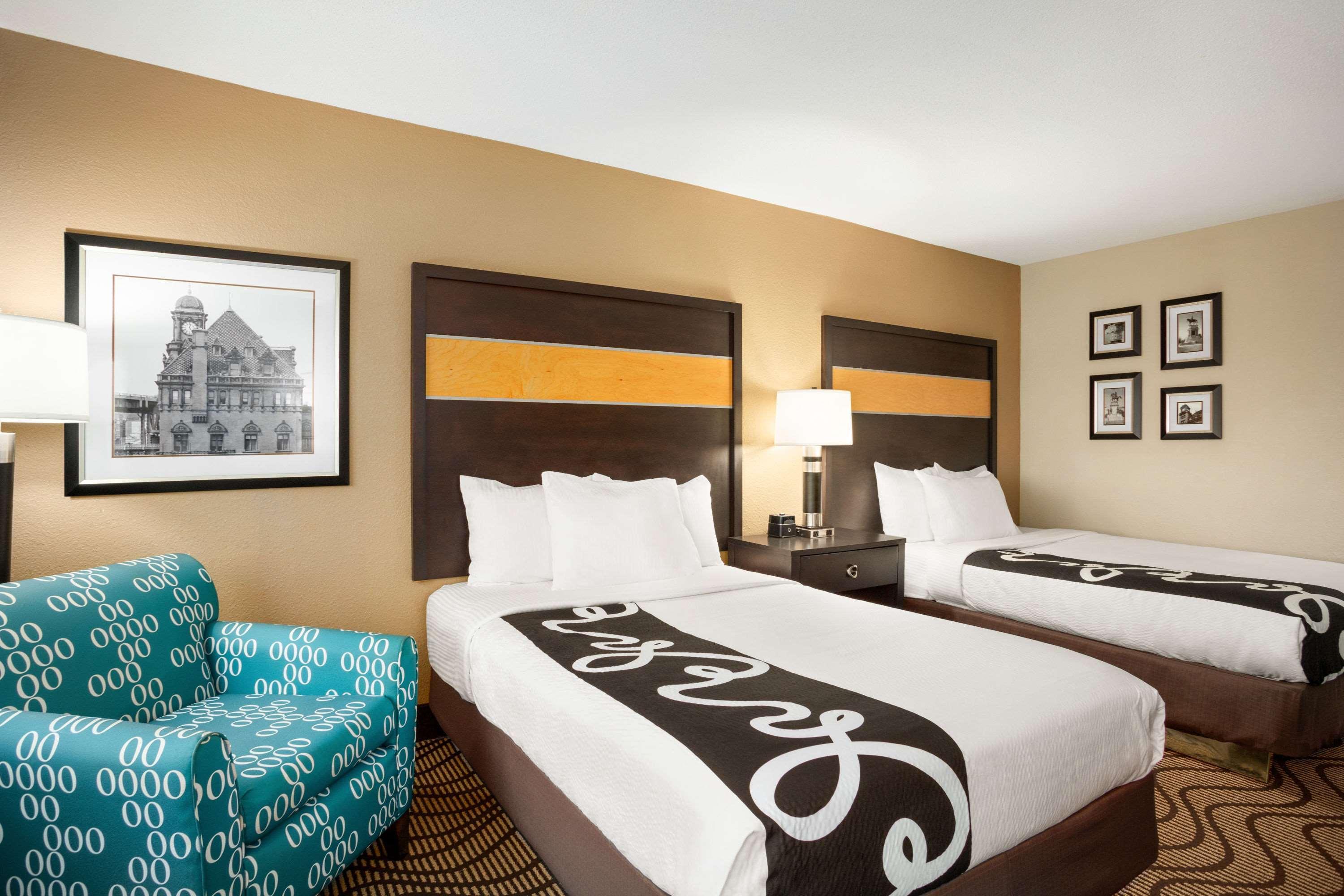 La Quinta Inn & Suites By Wyndham Richmond-מידלות'יאן מראה חיצוני תמונה