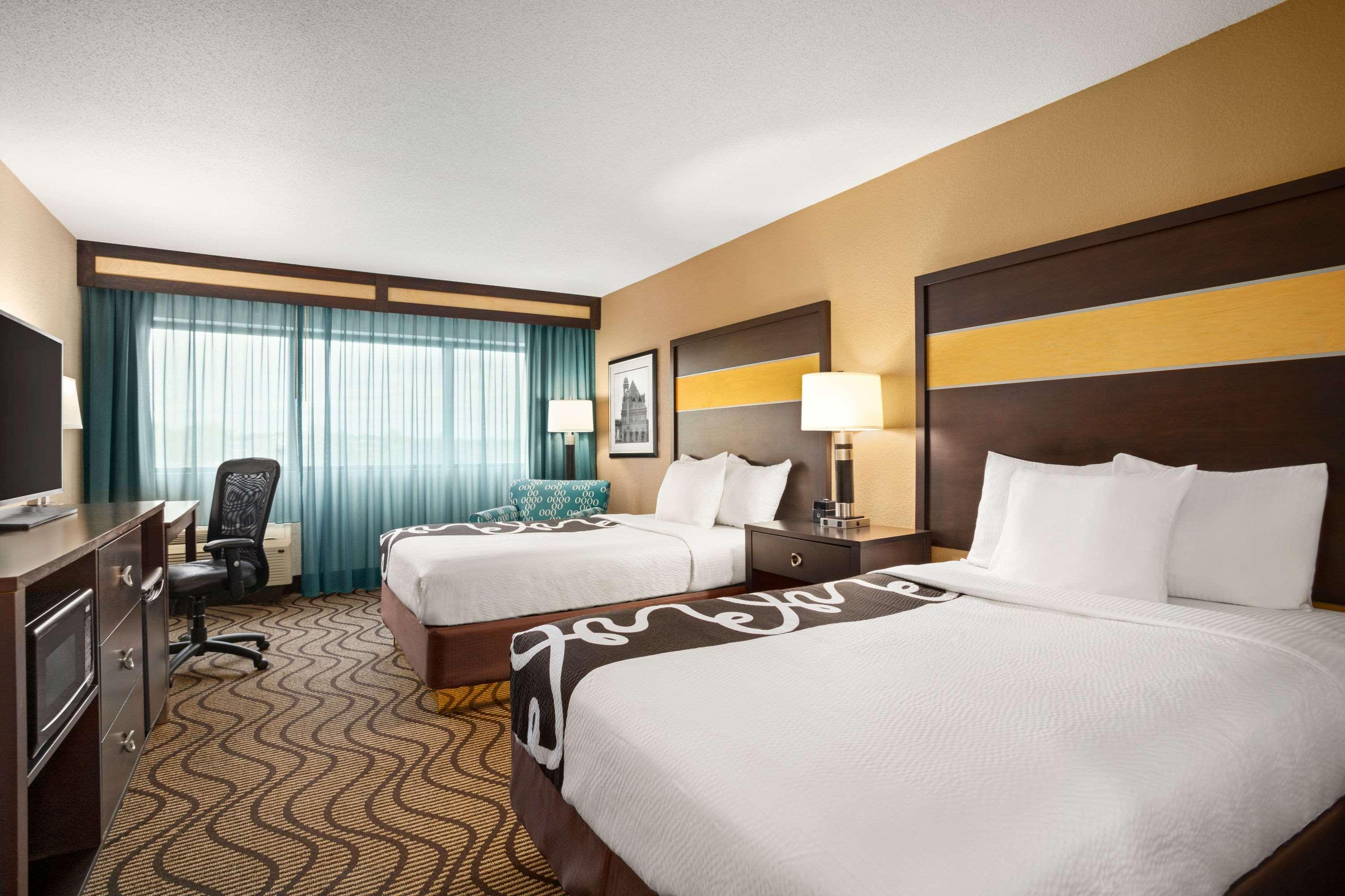 La Quinta Inn & Suites By Wyndham Richmond-מידלות'יאן מראה חיצוני תמונה